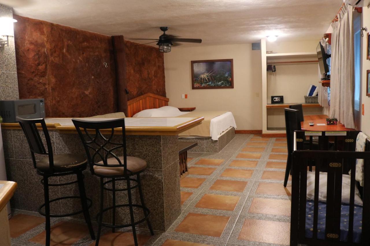 The Diving Lodge Downtown Puerto Morelos Ngoại thất bức ảnh